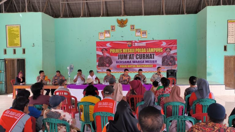 Jajaran Polres Mesuji menggelar kegiatan Jumat Curhat
