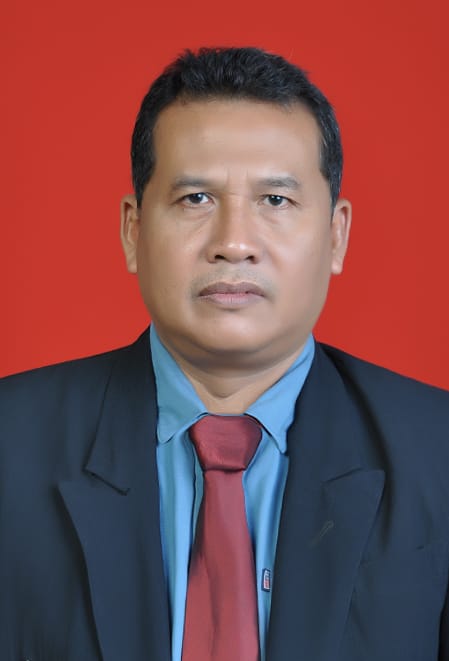 Sekjen Pwo Dwipa resmi menyerahkan Kartu Tanda Anggota (KTA) dan Surat Keputusan (SK) Wakil Dewan Penasehat I